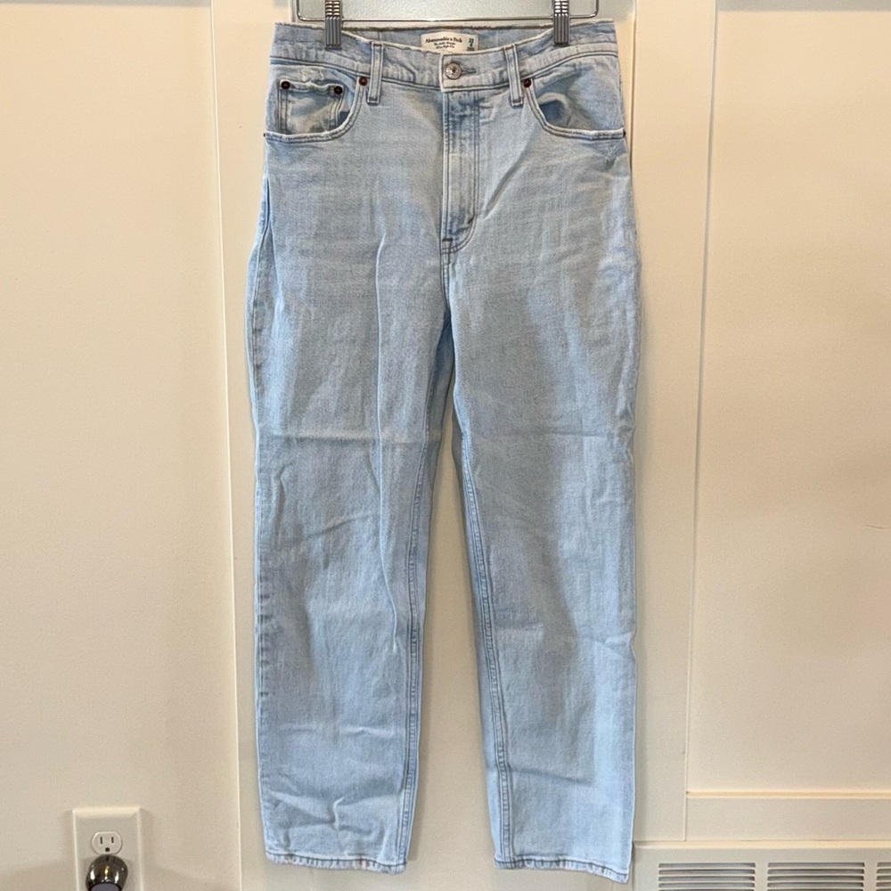 Abercrombie & Fitch Women’s The Ankle Straight Ultra High Rise Jeans